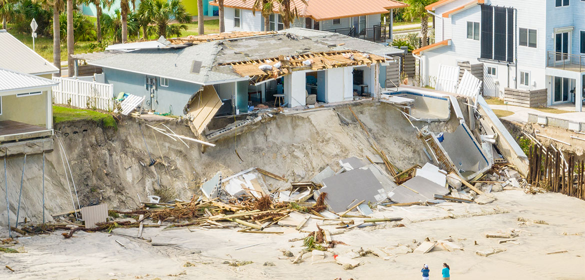 How Hurricanes Impact Restaurant Operations: Challenges Faced By Owners