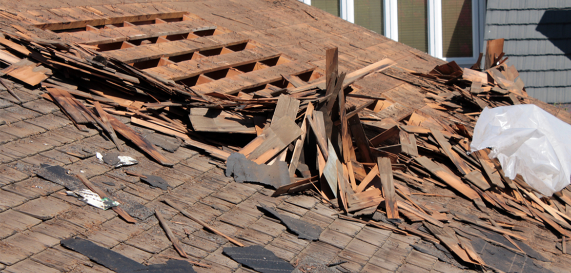Unveiling Roof Damage: 5 Common Wind-Related Issues You Should Claim